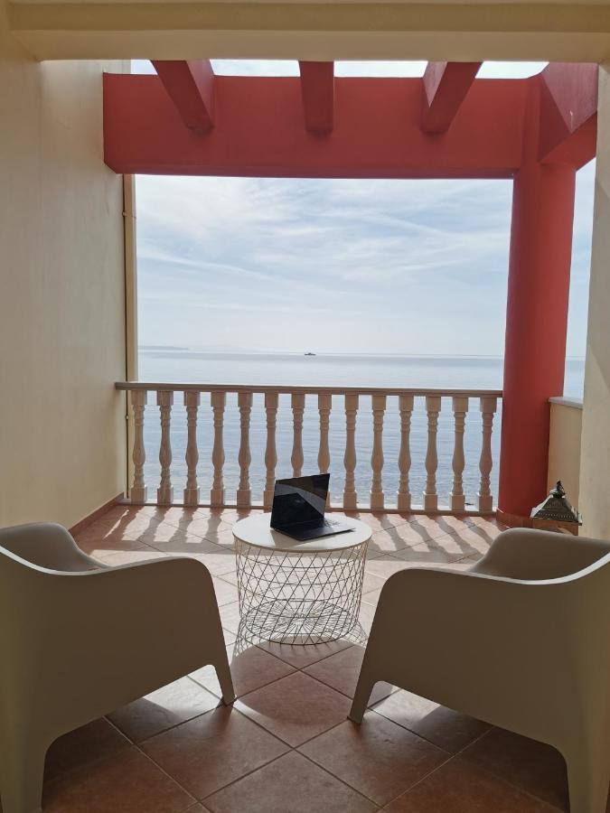Marine Apartments Venetiko Paralia Agias Foteinis Dış mekan fotoğraf