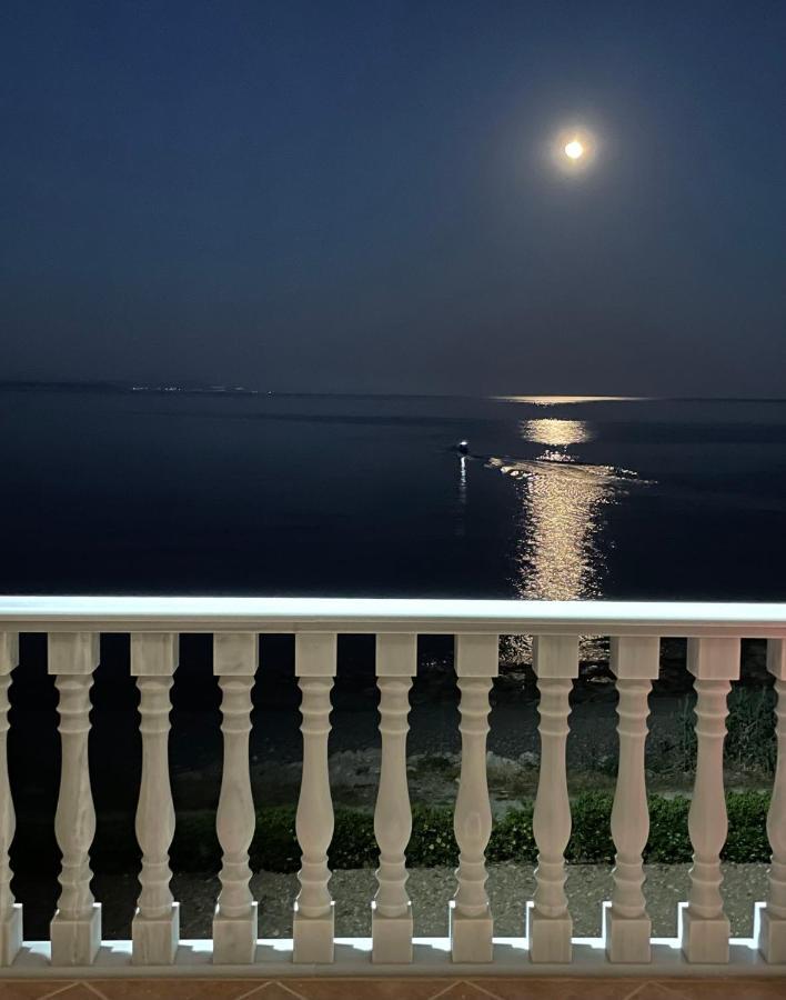 Marine Apartments Venetiko Paralia Agias Foteinis Dış mekan fotoğraf
