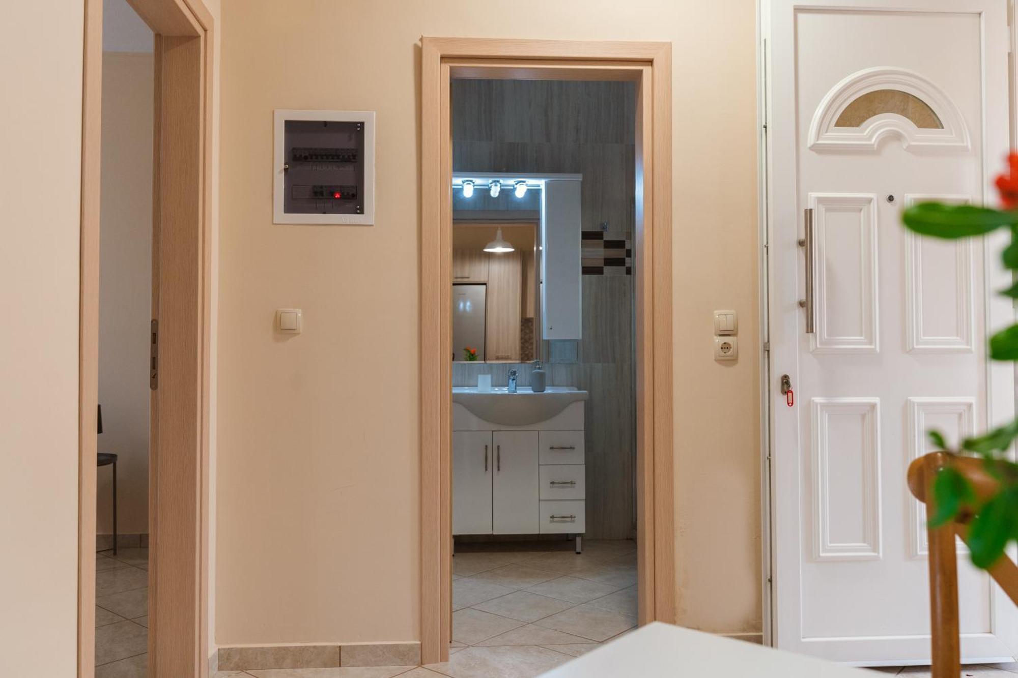 Marine Apartments Venetiko Paralia Agias Foteinis Dış mekan fotoğraf