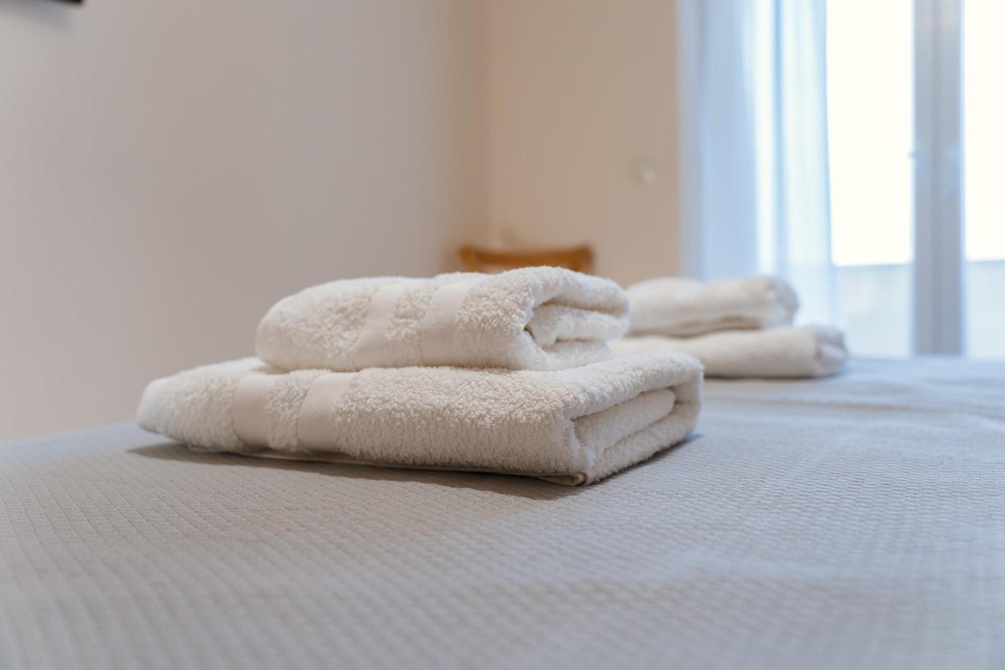 Marine Apartments Venetiko Paralia Agias Foteinis Dış mekan fotoğraf