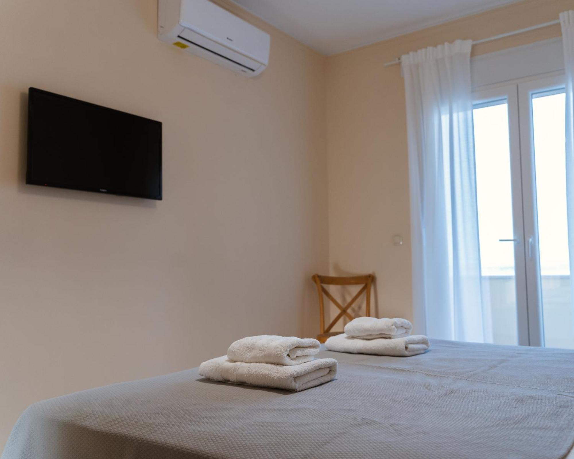 Marine Apartments Venetiko Paralia Agias Foteinis Dış mekan fotoğraf